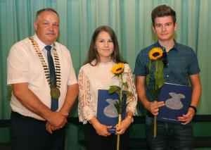 Dijakinje in zlati maturant v letu 2019